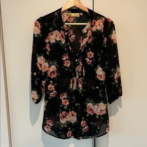 Vera Wang Black Floral Blouse